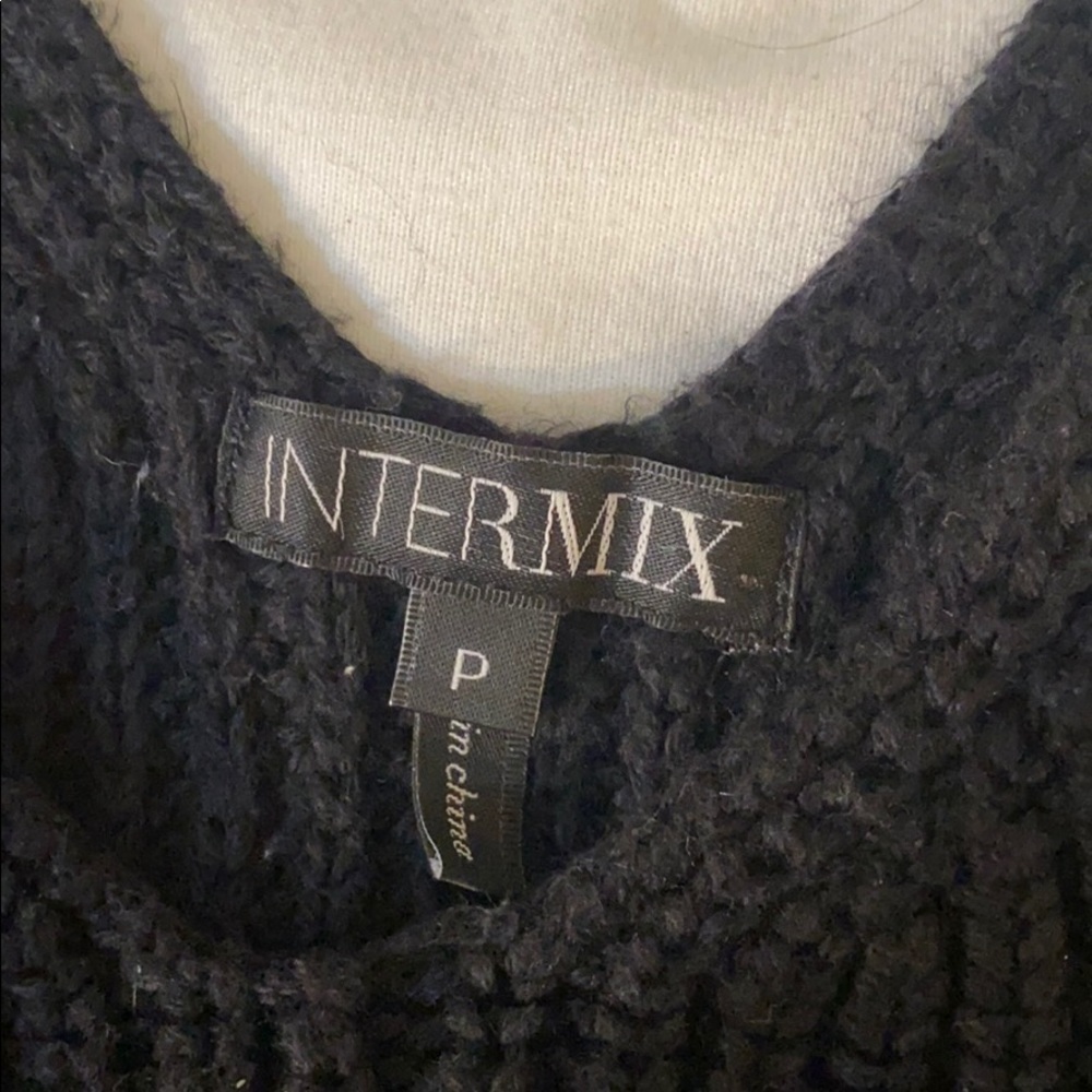 Intermix crop knit top - Picture 2 of 4